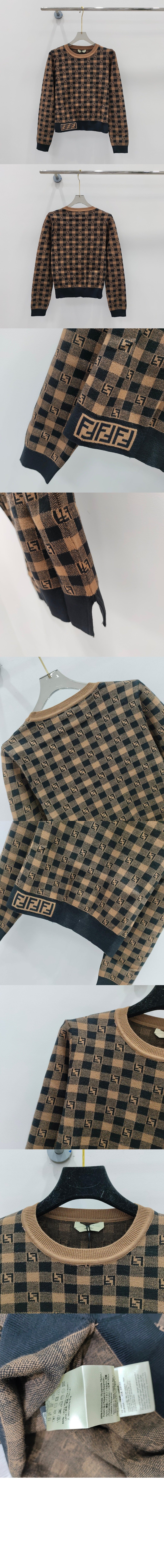 로고 프린트 반팔